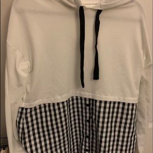 Cute gingham sweatshirt